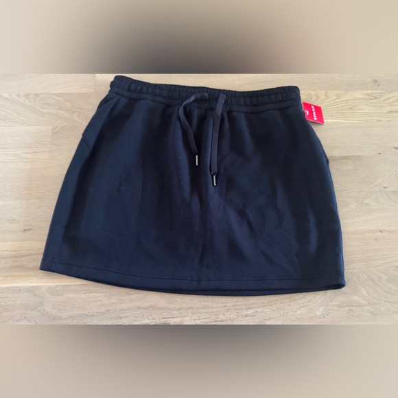 SPANX Pants - Spanx air essentials skort black size XL NWT